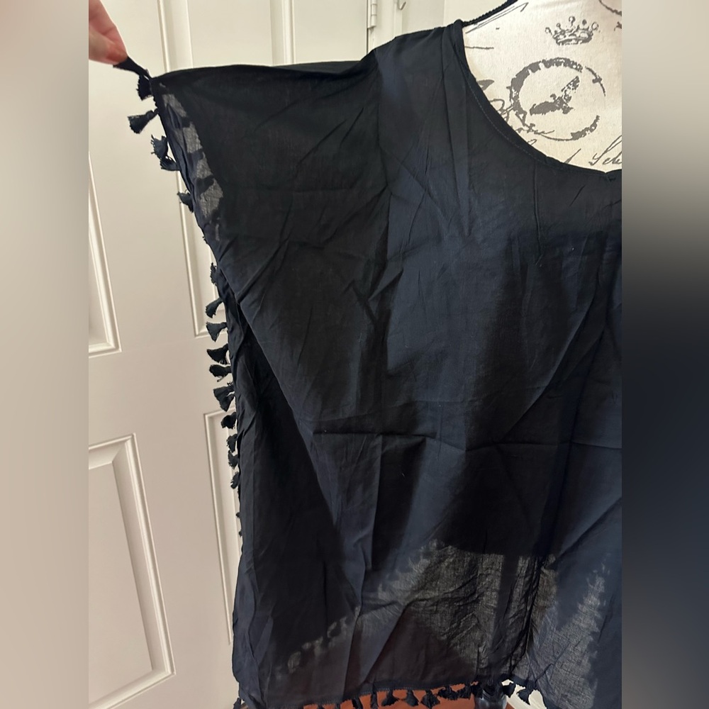 Swimsuit cover up - Picture 2 of 4